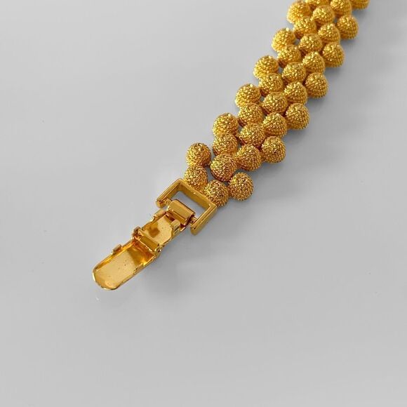 Vintage Gold Beehive Textured Bracelet Hoop Earrings Set - Picture 8 of 9